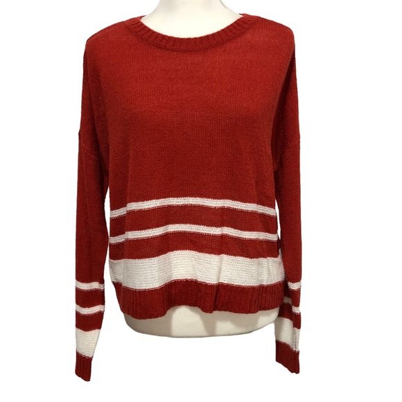 SO Sweater Top Size Medium Long Sleeve Red White Lightweight Knit Drop Shoulder - Picture 1 of 13